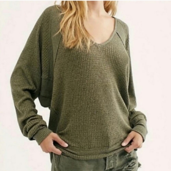 We The Free Olive Green Women's Sweater - Picture 1 of 3